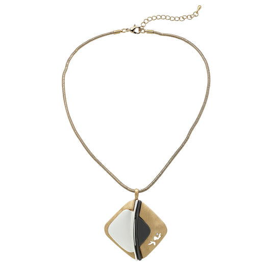 <tc>Kuad Necklace</tc>